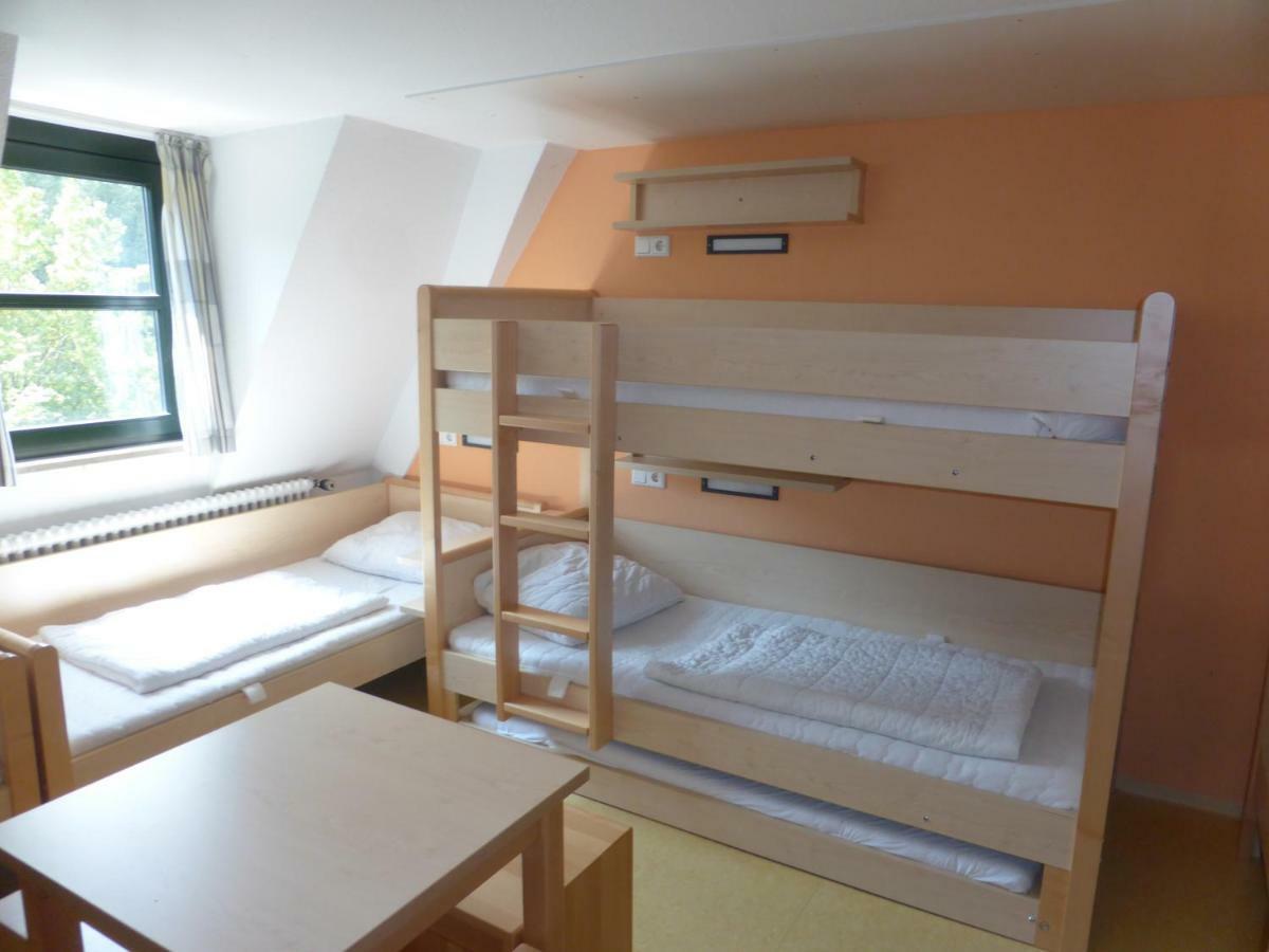 Отель Campus Prackenfels Альтдорф-бай-Нюрнберг Экстерьер фото