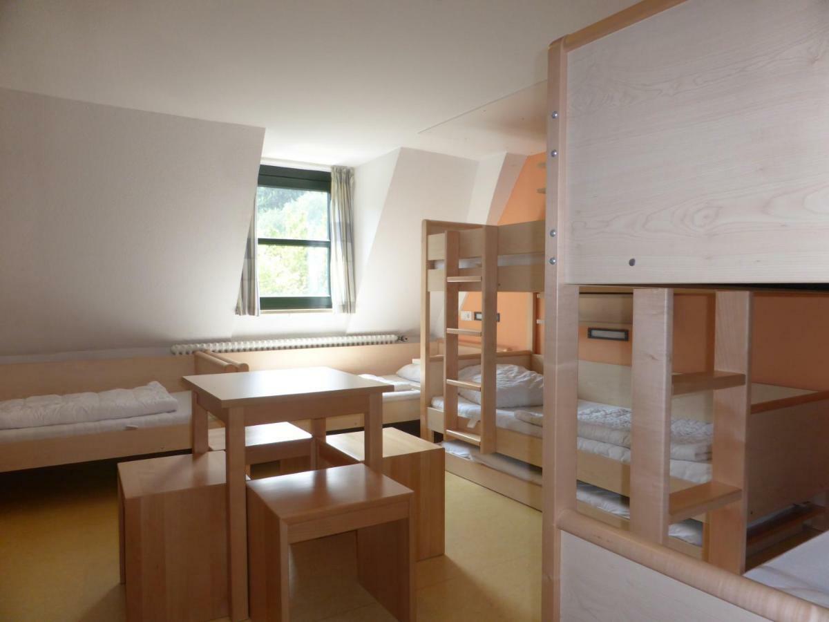 Отель Campus Prackenfels Альтдорф-бай-Нюрнберг Экстерьер фото
